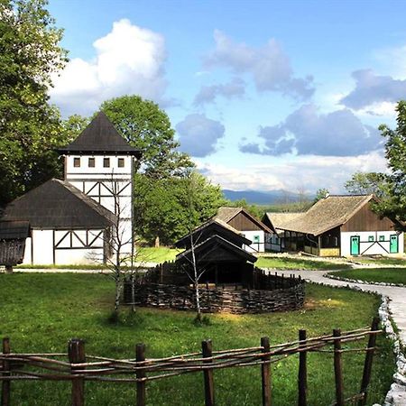 Farm Stay Cardaklije Kulen Vakuf Exterior foto